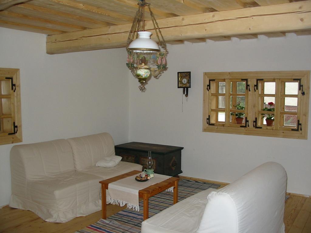 Drevenica Traditional Cottage Old Centre Bölényfalu Szoba fotó